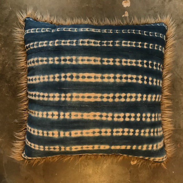30" Oversized Pillows
