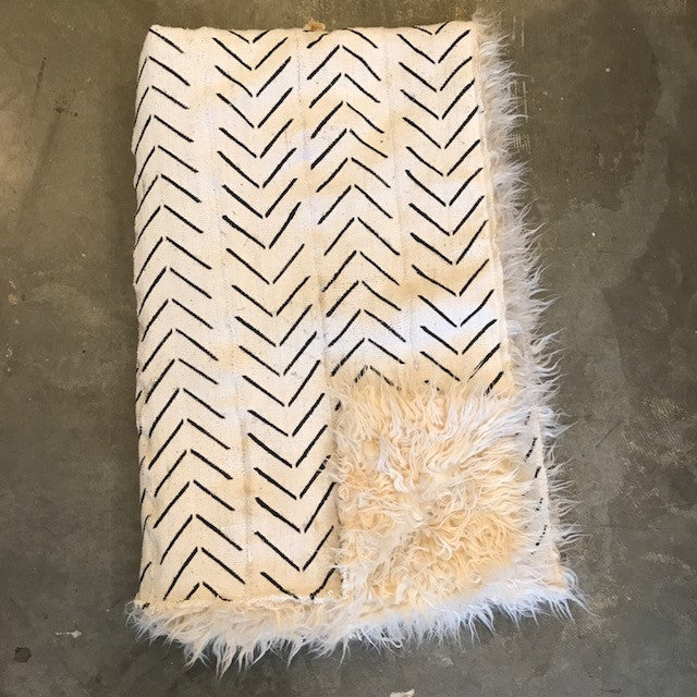 One a kind Throws