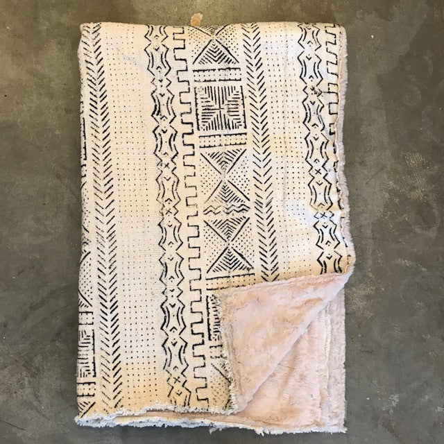 One a kind Throws